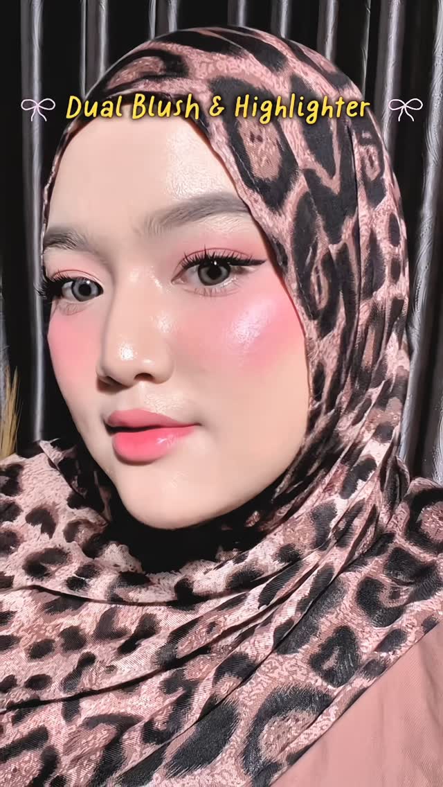 Instagram post by @dwiffahraherz for MS GLOW. Caption reads: [...] and glow all at once 💅🏻 #AuthenticMSGLOW....