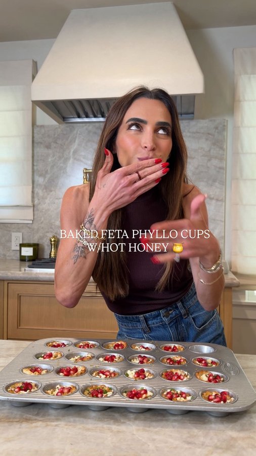 Instagram post by @kalejunkie for Wonderbelly. Caption reads: @Kalejunkie #WonderbellyPartner #Ad BAKED FETA....