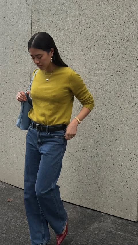 Instagram post by @sasha.mei for Banana Republic. Caption reads: One cashmere knit is never enough! Shop 40% off....