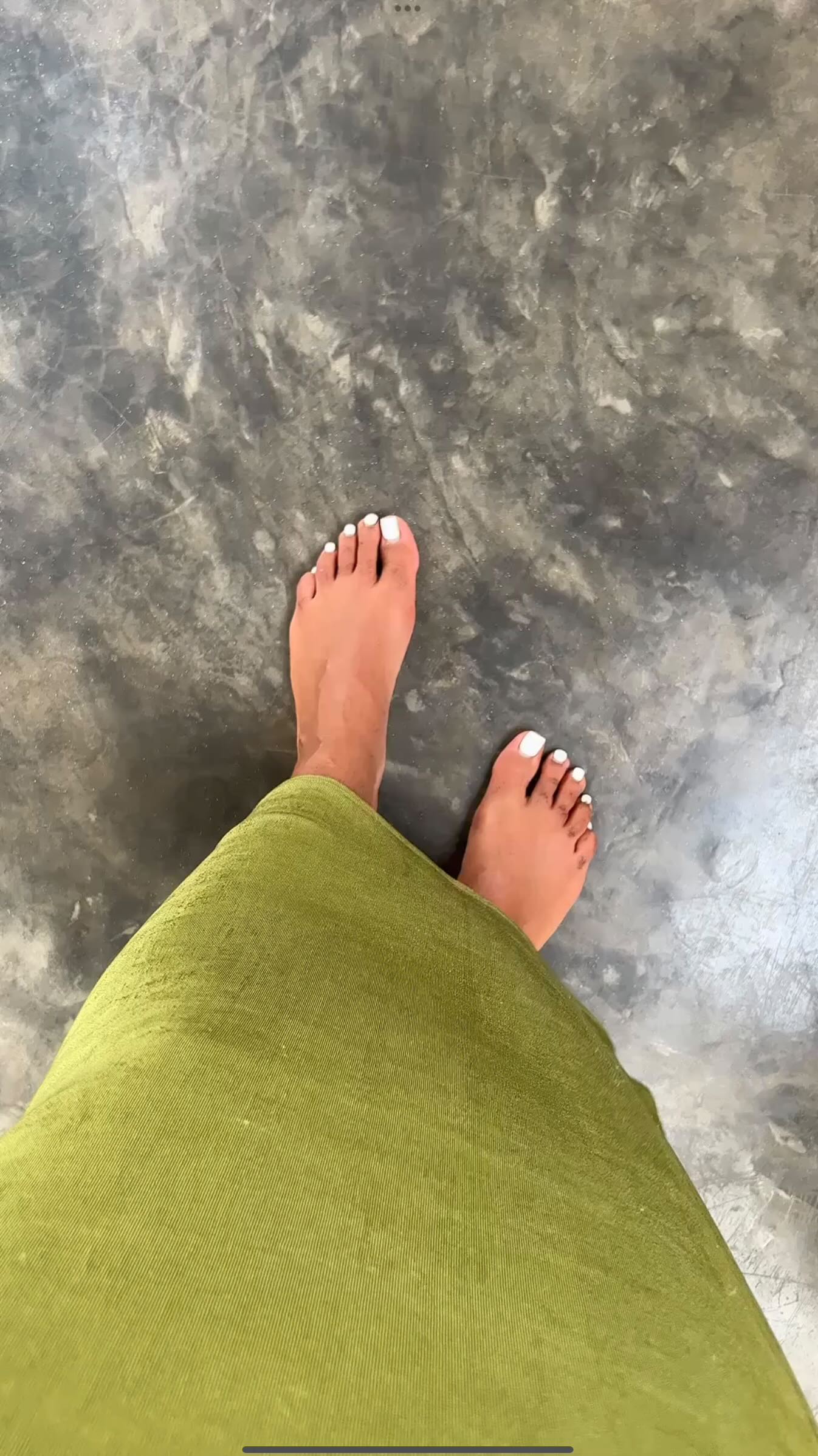 Instagram post by @niathelight for Cocoandeve. Caption reads: I LOVE using @CocoandEve Miracle Hair Elixir to....