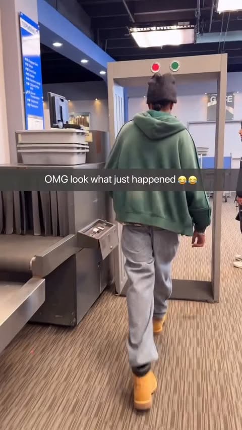 Instagram post by @bscott for Fashion Nova. Caption reads: [...] fit, economy ticket 🎫

@fashionnova....