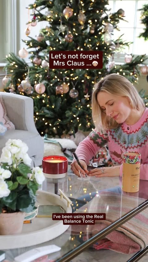 Instagram post by @all.thats.pretty for Rheal Superfoods. Caption reads: ad. You can get 20% off everything plus an extra....