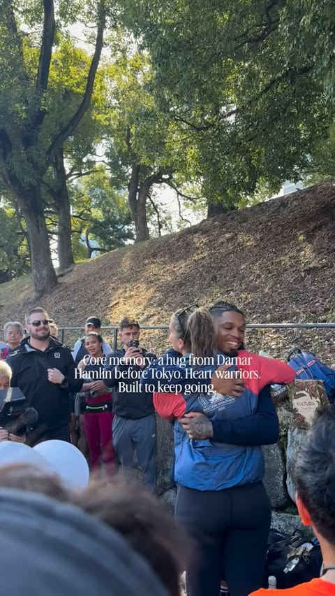 Instagram post by @therealapbp for Abbott. Caption reads: [...] thanks for the hug. 💙 @abbottglobal....