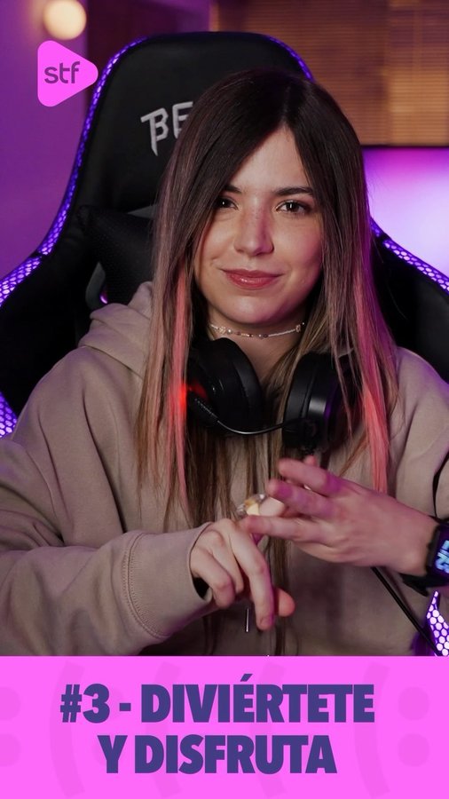 Instagram post by @samyrivera for STF Tech. Caption reads: Descubre mis tips para dar tus primeros pasos como....