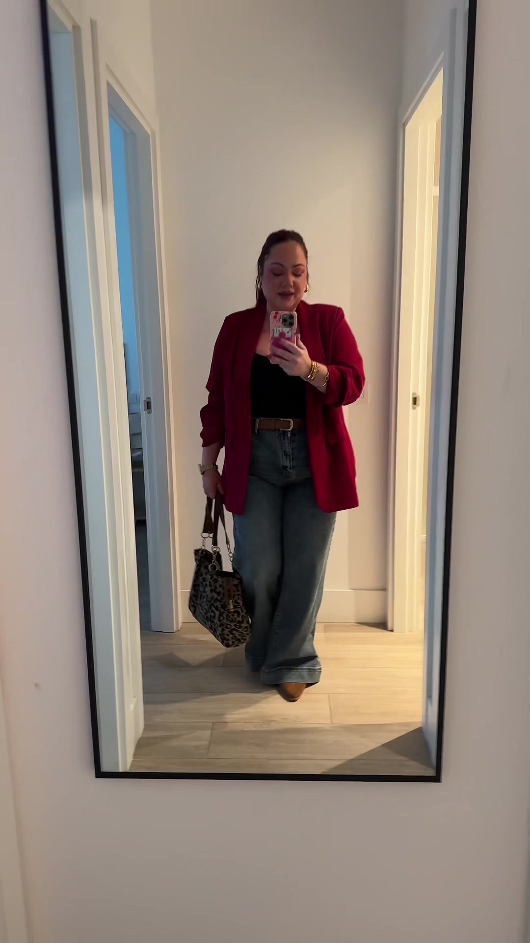 TikTok post by @sr_speranza for Utopya Shop. Caption reads: Vaquero de @Utopya Shop #outfit #outfitinspo....