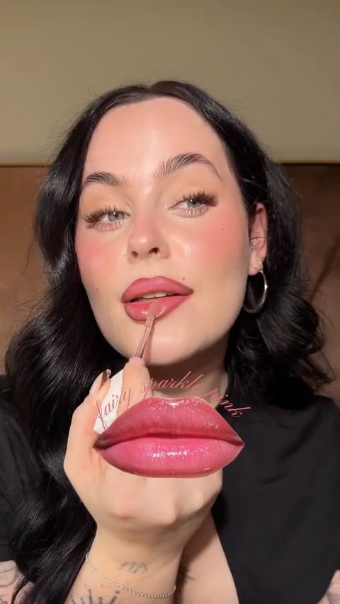 Instagram post by @isabellekategm for MAKEUP BY MARIO. Caption reads: [...] lip stain in ‘slipper’ @makeupbymario pro....