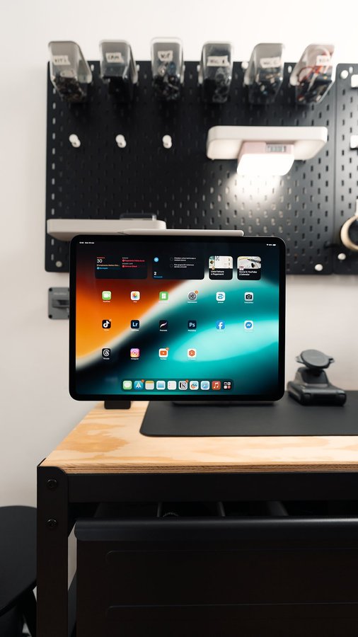 Instagram post by @iandreamosca for KUXIU. Caption reads: [...] of me 🤝🏻 Here’s the turning point:....