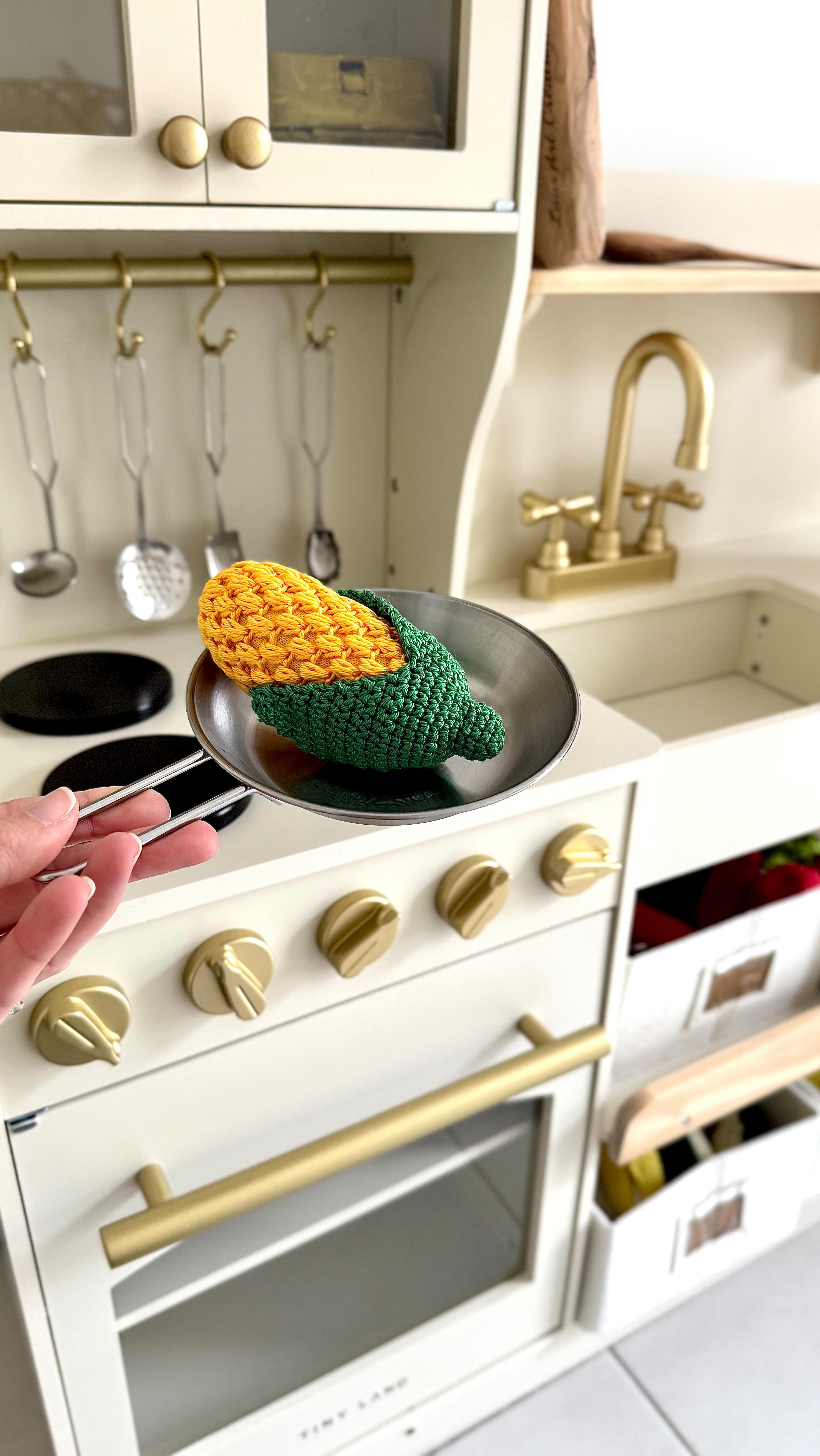 Instagram post by @laurartcreations_ for Tiny Land. Caption reads: [...] 🧶 

🇬🇧 I had a huge crush on the Tinyland....