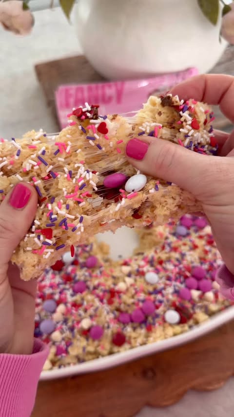 Instagram post by @organizewithrosie for Fancy Sprinkles. Caption reads: [...] 💕 Valentine’s Baking Confetti from....