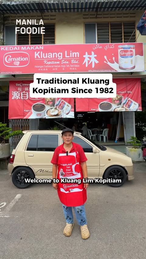 Instagram post by @johorfoodie for KL Foodie. Caption reads: Traditional Kluang Kopitiam Since 1982! ☕️ Kluang....