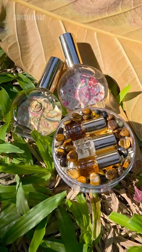Instagram post by @hello.juanderbandit for The Sage Lifestyle. Caption reads: [...] ~ 𝓖𝓲𝓯𝓽𝓮𝓭 [𝓟𝓡] #thesagelifestyle....