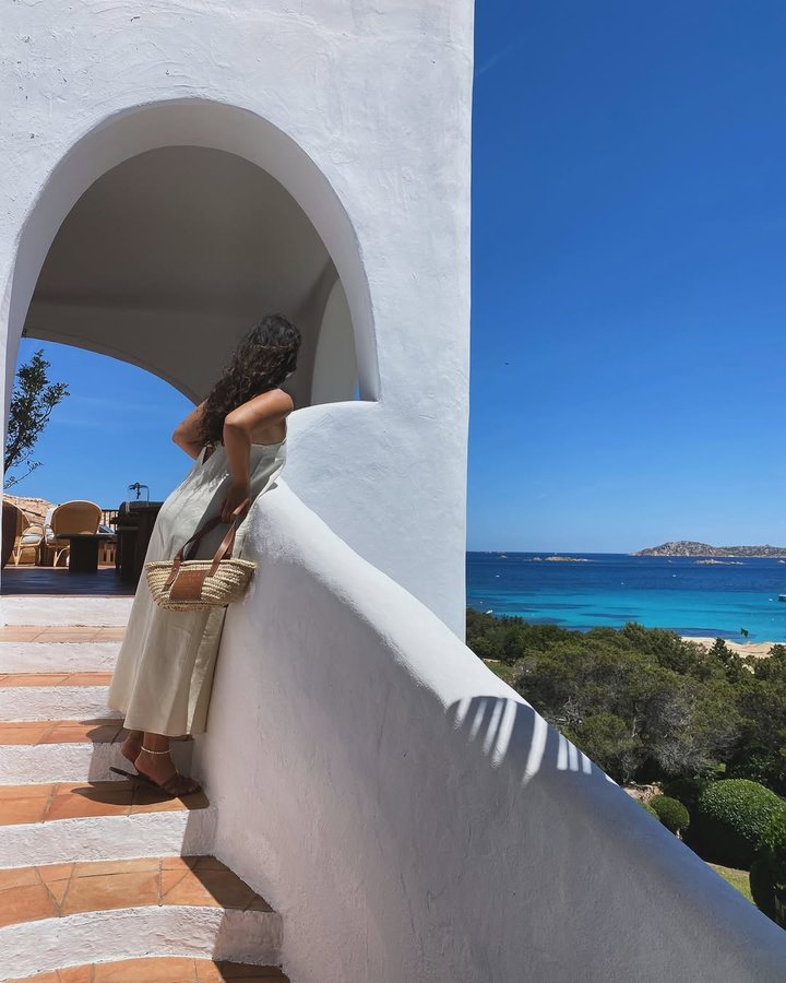 Instagram post by @fvlyacelik for EDITED. Caption reads: summer days covered in linen pieces....