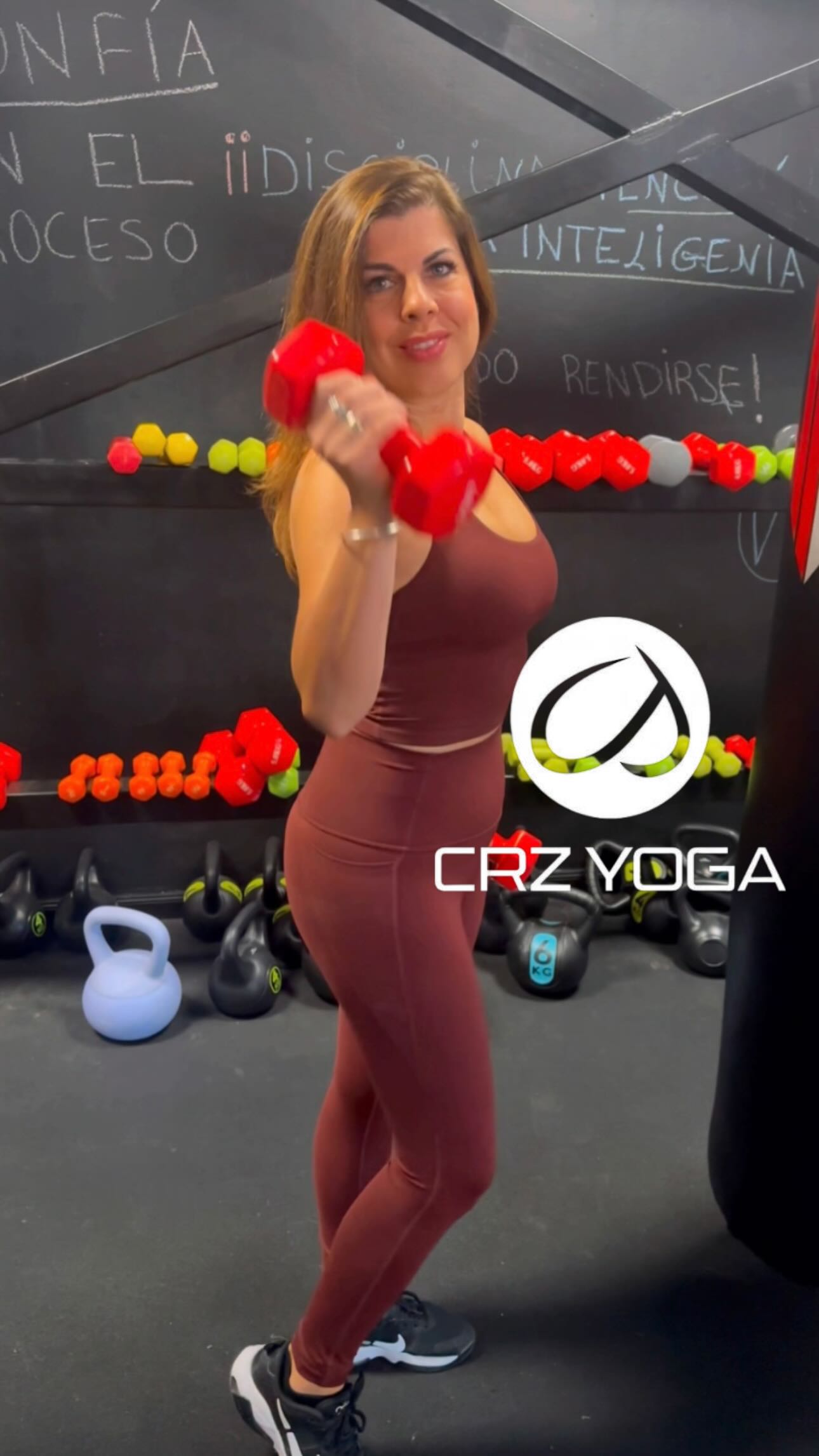 Instagram post by @arantxa_marquez1 for CRZ YOGA. Caption reads: ✨ Publi en colaboración con @crz_yoga....