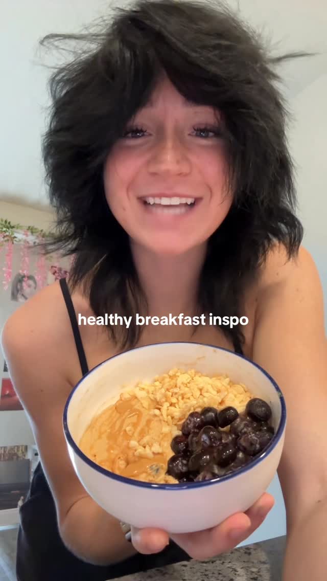 Instagram post by @thebuffunicornn for PEScience. Caption reads: hope you enjoyed 
-
protein powder from @pescience....