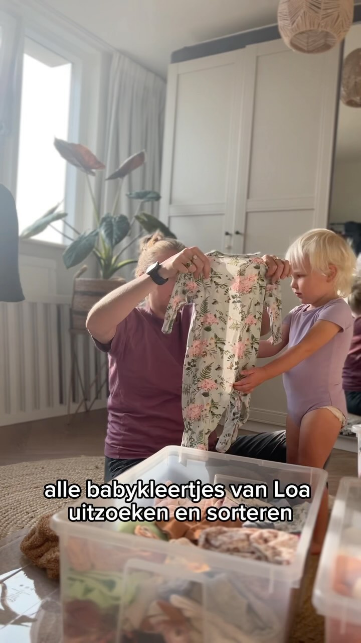 Instagram post by @bemoreunicorn.nl for Kruidvat. Caption reads: DAGVLOGJE! 😍

De zondag, een dag waarop we het....