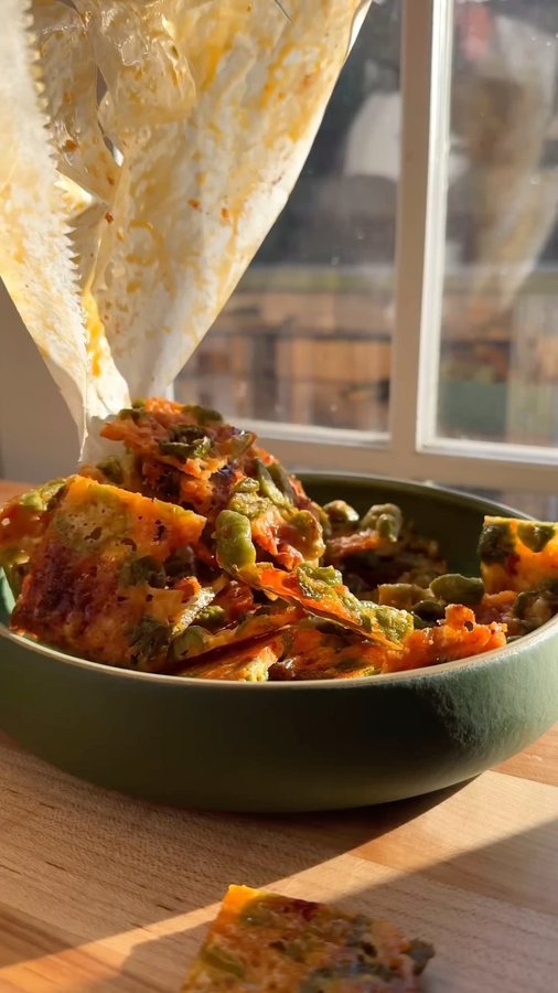 Instagram post by @justine_snacks for Mezzetta. Caption reads: For when you don’t cook and don’t chop but still....