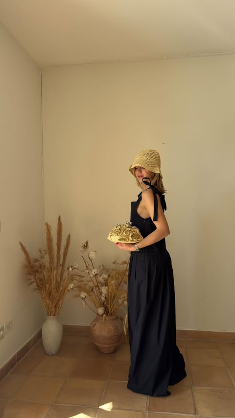 Instagram post by @emmaasartini for Weekend Max Mara. Caption reads: #adv Slow Italian life with @weekendmaxmara >>>>.