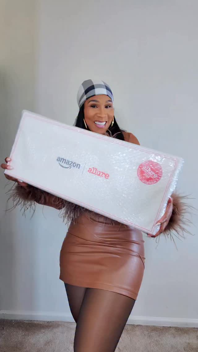 Instagram post by @biancasamonefinds for Allure. Caption reads: Comment “🔗 to receive link in your....