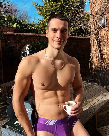 Instagram post by @harryrowley for Underwear Expert. Caption reads: Because a smile costs nothing 😁
.
.
Join my....