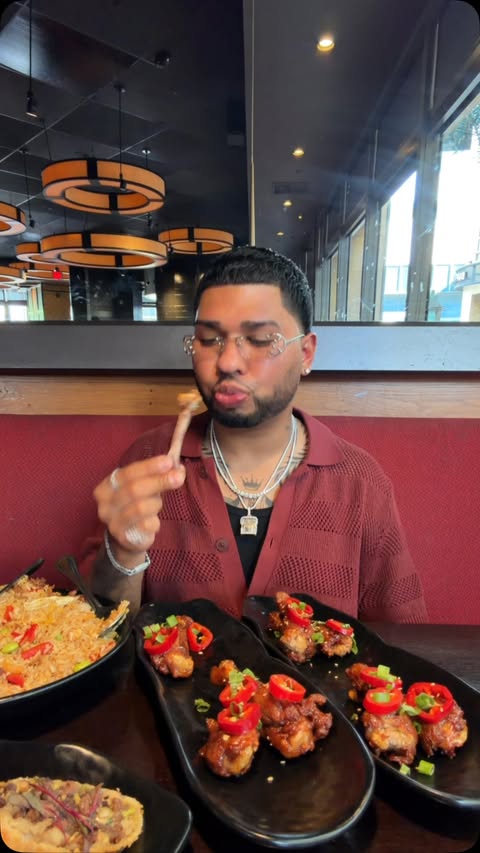Instagram post by @noemurillo for P.F. Chang's. Caption reads: Solo Date at @pfchangs to try their new Autumn in....