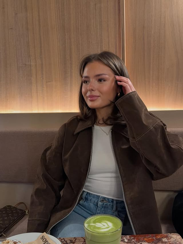 Instagram post by @sara.xts for NA-KD. Caption reads: [...] Dates ☕️🤎 Wearing my fav pieces from....