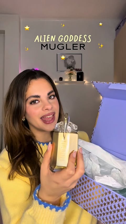Instagram post by @silvia_presutti for Mugler. Caption reads: DIVINO!!☀️🥥✨ @muglerofficial #productsentby [...].