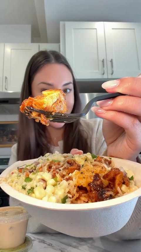 Instagram post by @itssaramorgan for Chipotle. Caption reads: chipotle honey chicken is BACK and I [...].