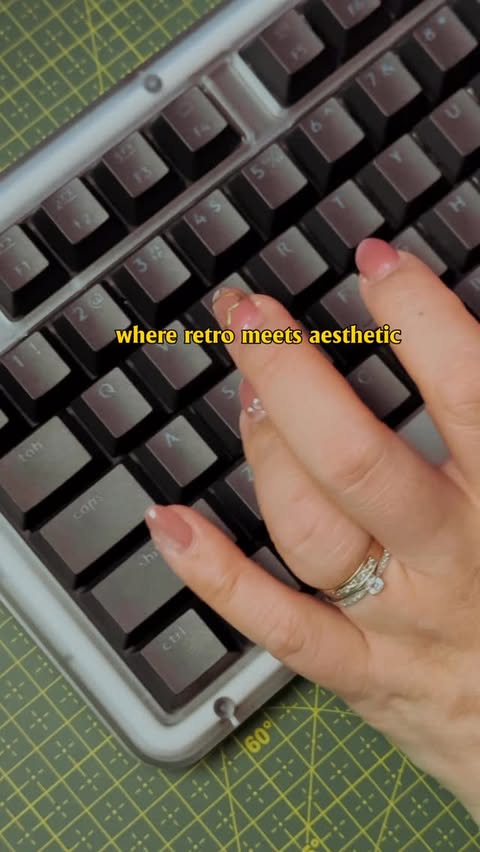 Instagram post by @cestlabby for Logitech. Caption reads: [...] + aesthetic = match made in heaven ✨....