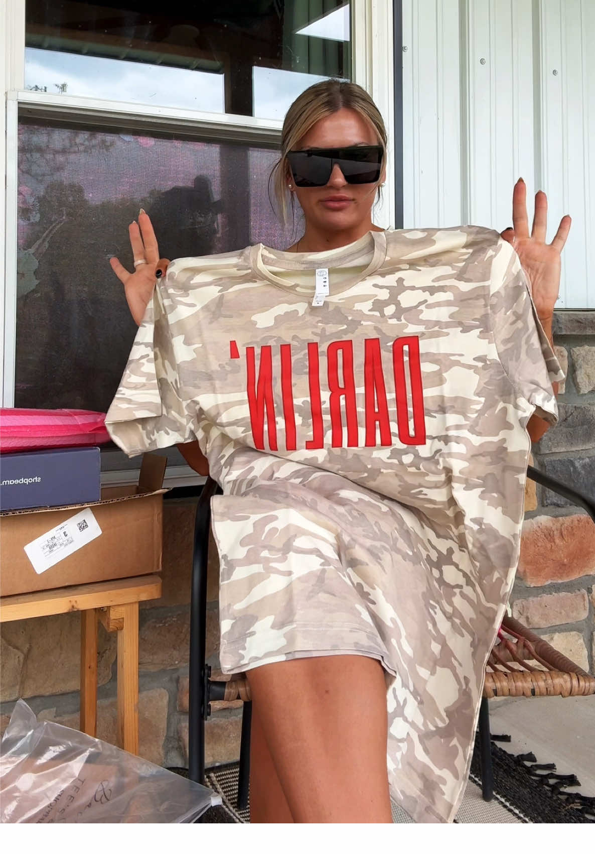 TikTok post by @mamarands for Hey Hottie. Caption reads: [...] #fyp @Bailey Made Tees & Boutique @Hey....