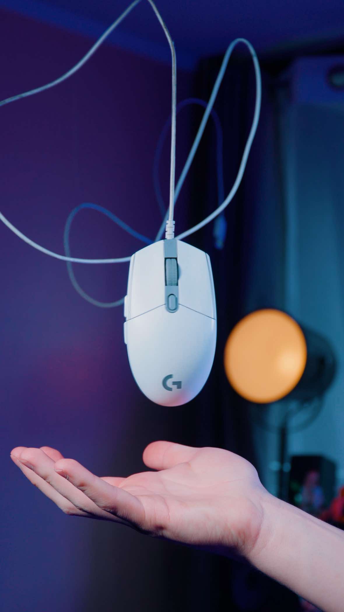 TikTok post by @sekkid for Logitech G. Caption reads: Un honor ser parte de la familia @Logitech G  🩵....