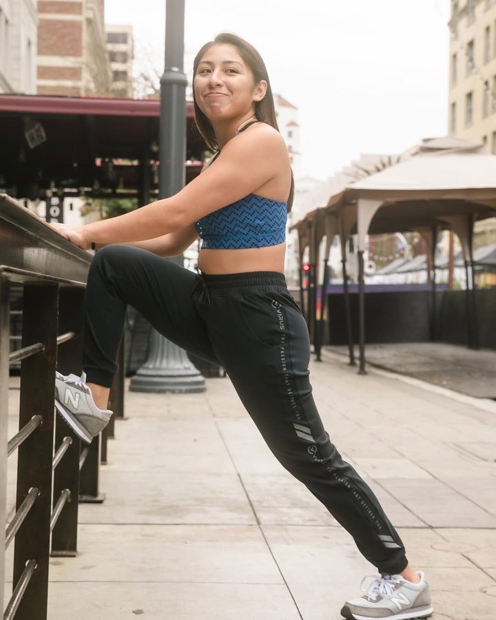 Instagram post by @jessakainajj for VIRUS. Caption reads: the best workout gear @virusintl 💪🏽 use my code....