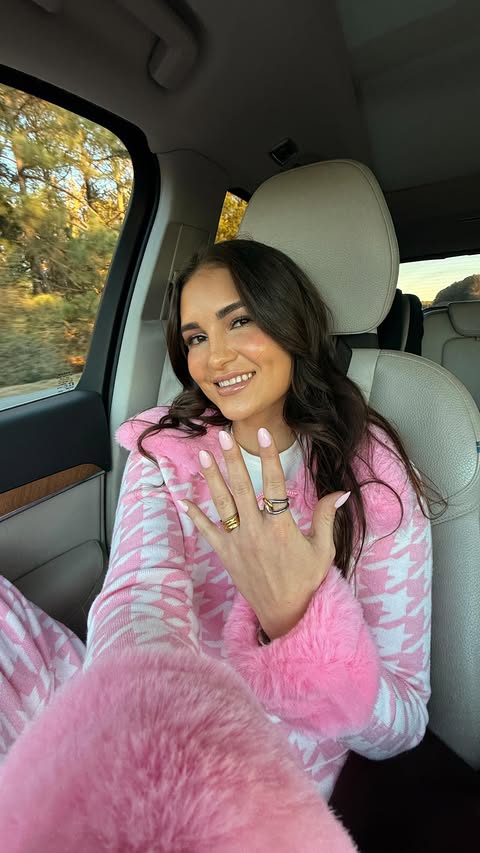 Instagram post by @rachazzolini for Glamnetic. Caption reads: Not to be dramatic but @glamnetic changed my life.....