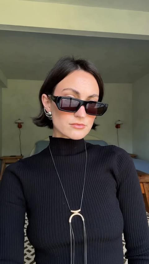 Instagram post by @chelseyjadecurtis for Vogue Eyewear. Caption reads: [...] make sure I love my outfit 🤫🕶️💐....