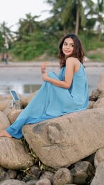 Instagram post by @monisha.mohan.menon for PopSockets. Caption reads: @popsocketsindia 🫰🏻
“With PopSockets, styling....
