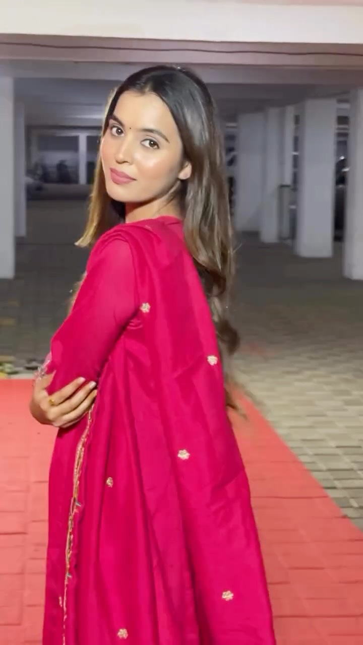 Instagram post by @vaishnavirajendra_sangle16 for Navlik. Caption reads: Pink love 💕 Outfit: @navlik.in Makeup: @neel__lv....