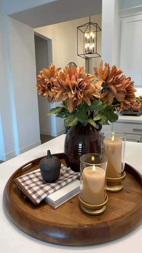 Instagram post by @living_withrobyn for Michaels Stores. Caption reads: [...] with warm browns this season?....