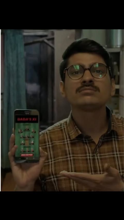 Instagram post by @manojsteadicam for My11Circle. Caption reads: [...] smart. Pick your squad. Win big with....