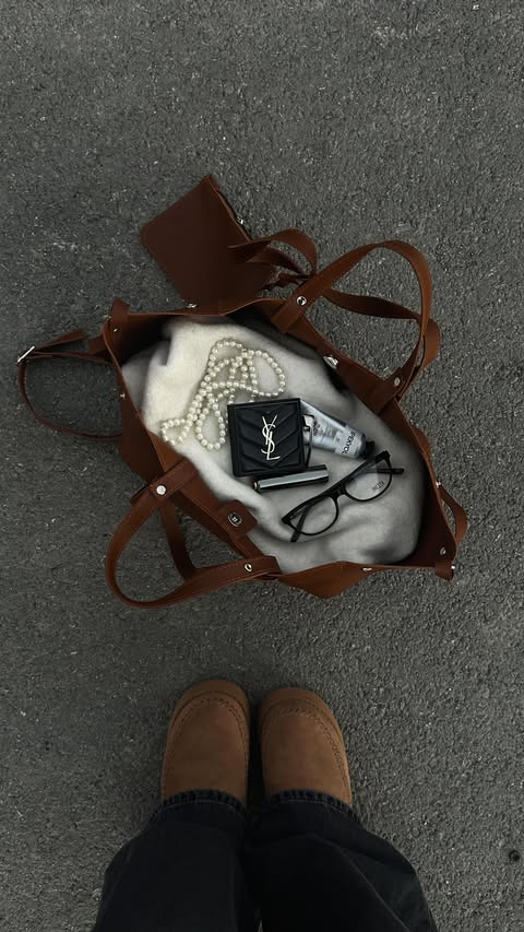 Instagram post by @krtsinm for Juste Studio. Caption reads: #işbirliği when the coat is the outfit 🧥 by....