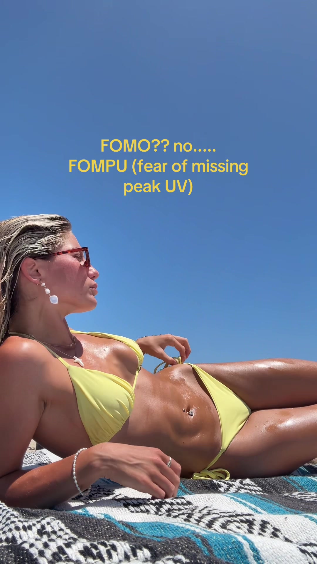 TikTok post by @logan.loveee for Seamolly. Caption reads: [...] peak uv🤙 use code: logan for 20% off....
