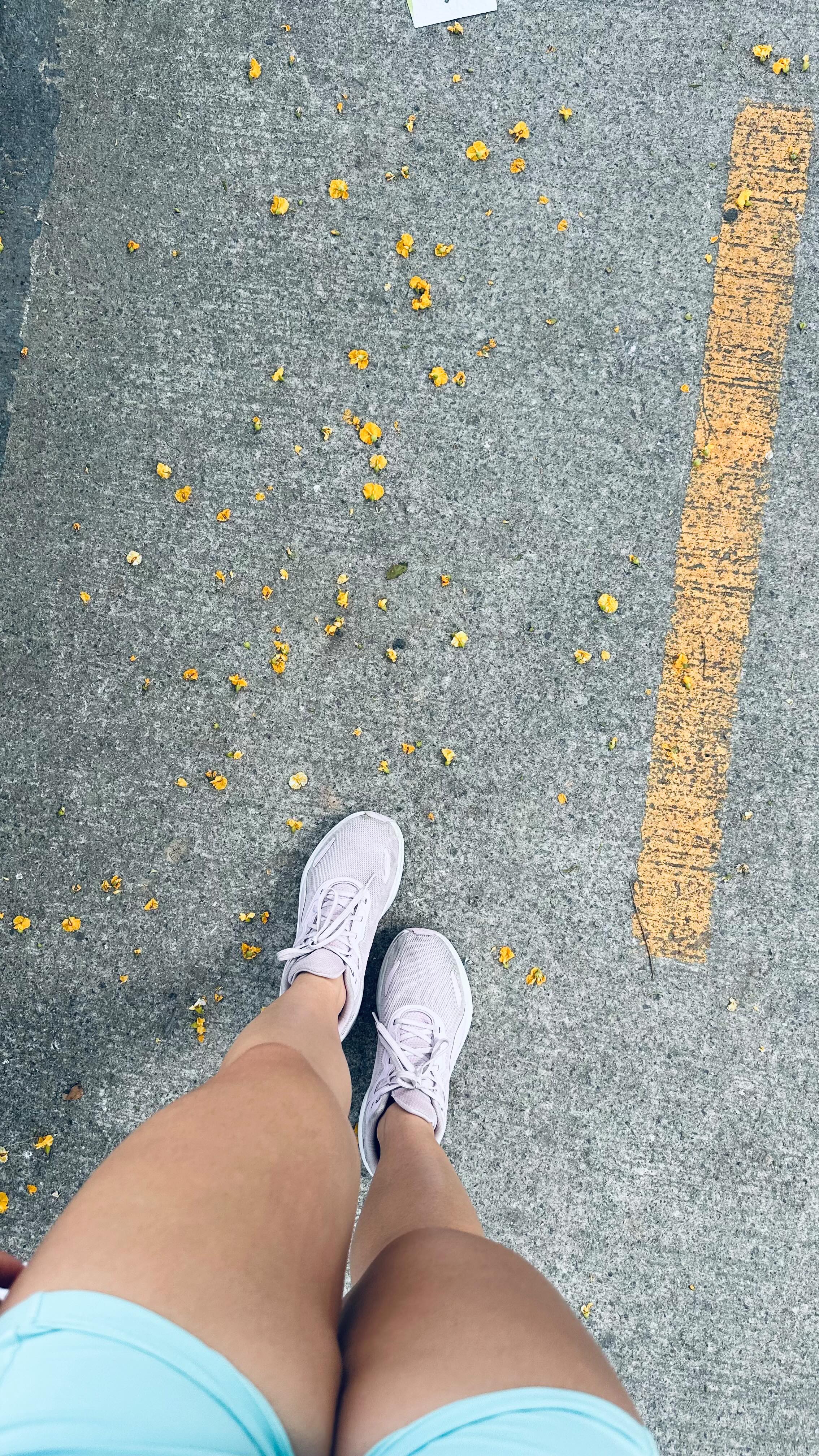 Instagram post by @dailymanucunha for Creamy Skincare. Caption reads: 📚Bora de guia pra black da creamy? 
Aqui a Manu....