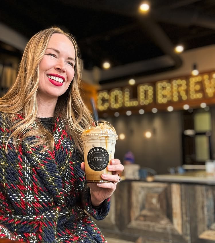 Instagram post by @wanderingwestfield for Java House. Caption reads: ⭐️ $50 Gift Card GIVEAWAY ⭐️ 

Happy Black Friday!....