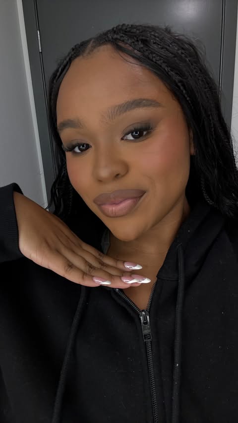 Instagram post by @mickyygordon for hollister. Caption reads: #hollisterpartner Calling all my certified main....