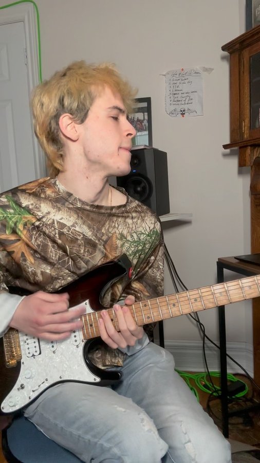 Instagram post by @julianflores_xx for SIT Strings. Caption reads: [...] Archetype Cory Wong X 🎸

Head over to....