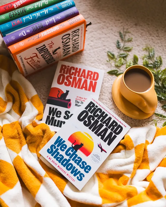 Instagram post by @ipekreading for Viking Books. Caption reads: [...] by Richard Osman (Out 9/15) Thank you....