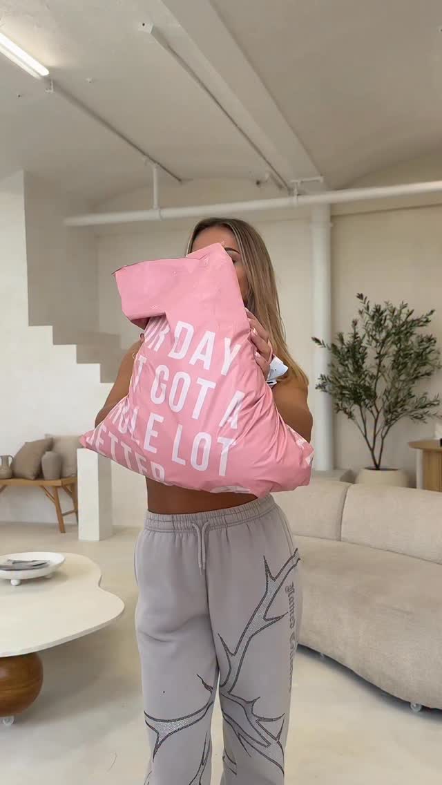 Instagram post by @nataliazoppa for THATSSOFETCH.COM.AU. Caption reads: Which one should I wear? 
@thatssofetchau.