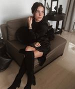 Instagram post by @julievandooren for Rosefield. Caption reads: 𝚆𝚑𝚊𝚝 𝚢𝚘𝚞 𝚝𝚑𝚒𝚗𝚔 𝚊𝚋𝚘𝚞𝚝 𝚊𝚕𝚕....