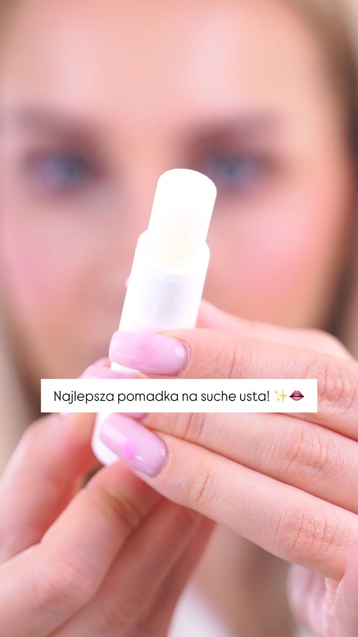 Instagram post by @klaudiafekner for NIVEA Polska. Caption reads: [reklama] Pomadka ochronna od @nivea_pl Original....