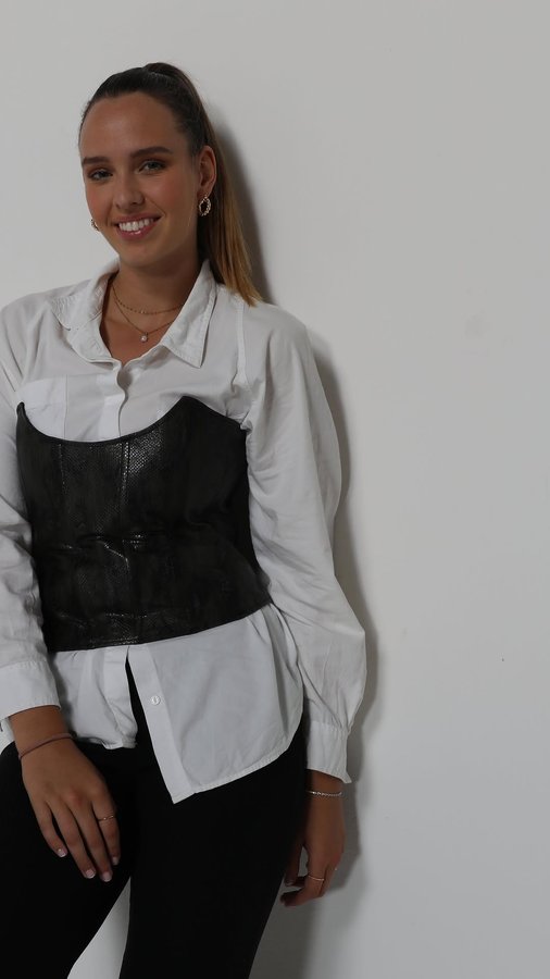 Instagram post by @embessoir for Burst Oral Care. Caption reads: taking time to unwind 🫶

To celebrate....