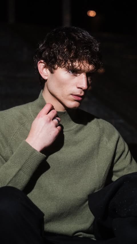 Instagram post by @teo.guerrieri for Calvin Klein. Caption reads: Silenzio. Stile. Calvin. @calvinklein 🎩 #adv.