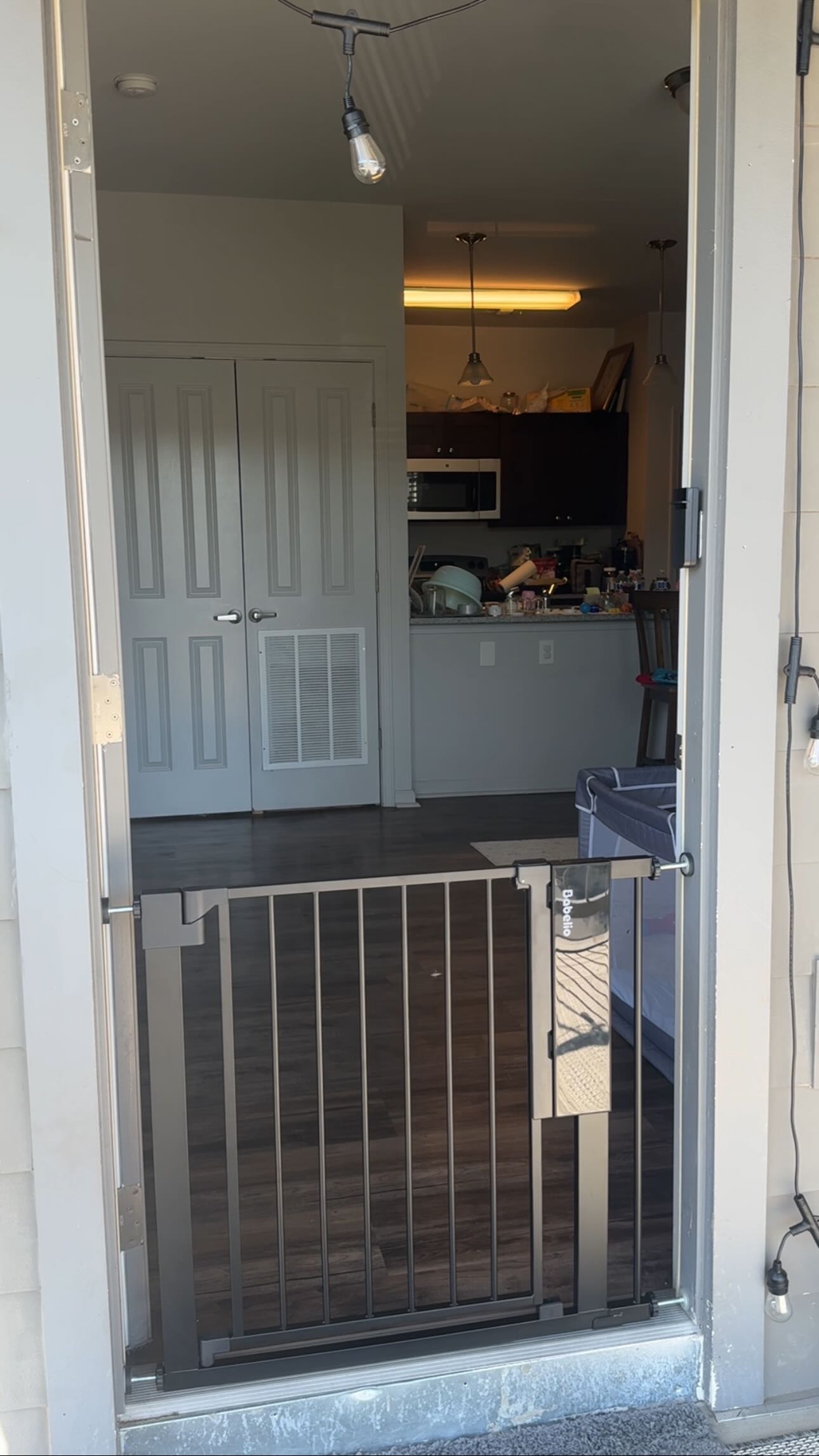 Instagram post by an influencer for BabelioBaby. Caption reads: We’re loving @babelio_baby sensor baby gate 🛡️....